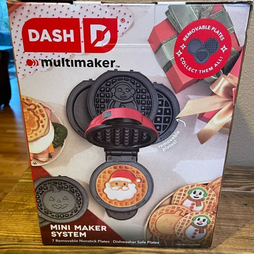 DASH Multimaker 7 Set Waffle Maker NIB